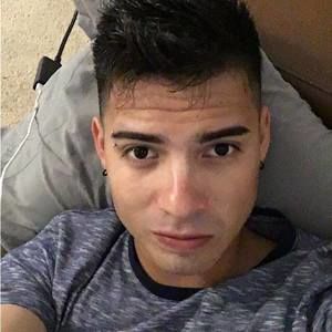 Meet your Posher, Moises